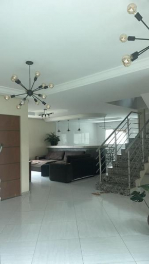 Casa de alto padrão perto da praia